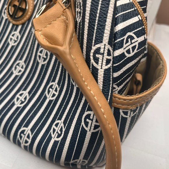 Gianni Bernini signature bucket bag - Picture 4 of 12